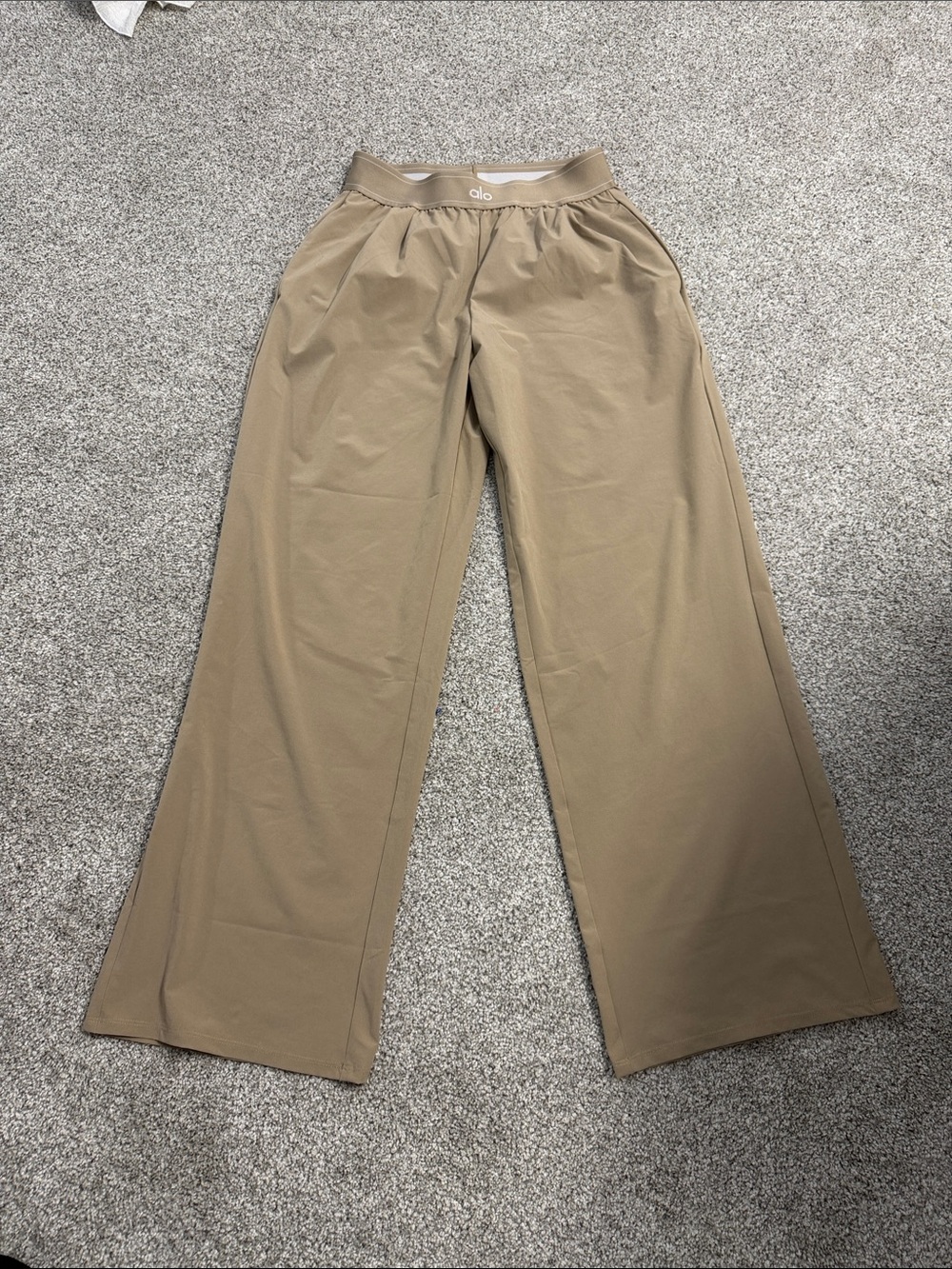 ALO Yoga Kids Tan Wide-Leg Sweatpants